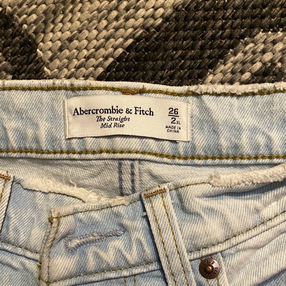Abercrombie & Fitch Light Wash Denim